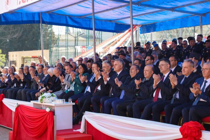 Bursa’da Fethin 700. Yılı Pınarbaşı’nda Anlamlı Törenler ve Kültürel Etkinliklerle Anıldı