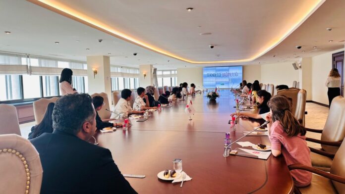 İzmir’de 23 Nisan’da Çocuklara Dijital Farkındalık Eğitimi ve Medya Okuryazarlığı Etkinliği Düzenlendi